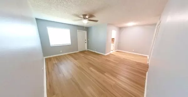 Boynton Beach, FL 33435,2301 SE 4th ST 11