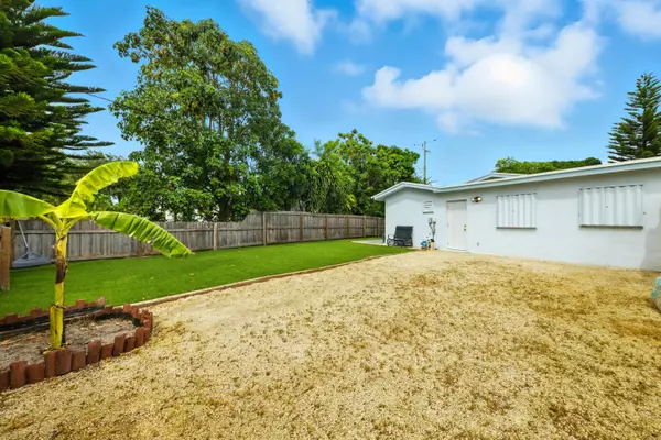 Boynton Beach, FL 33435,2898 SE 1st PL