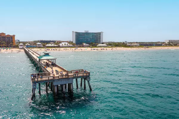 Boca Raton, FL 33432,2851 S Ocean BLVD 3p