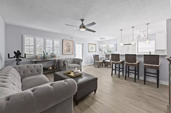Delray Beach, FL 33446,673 Brittany O