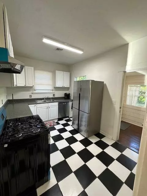 West Palm Beach, FL 33401,1512 Florida AVE A/B