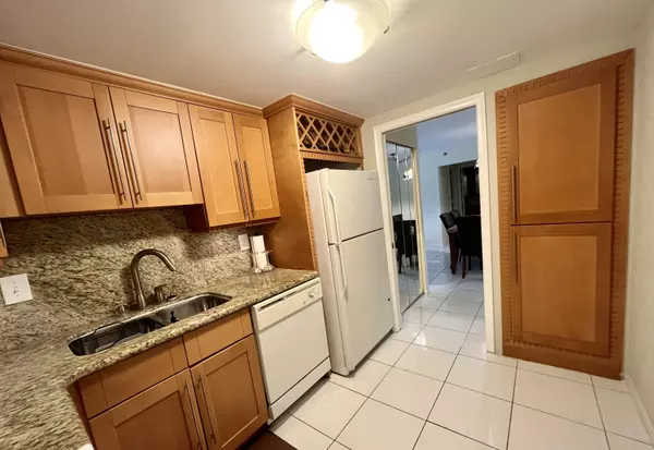 Highland Beach, FL 33487,3215 S Ocean 108 BLVD 108
