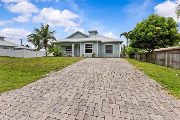Stuart, FL 34997,3164 SE Orange Tree PL