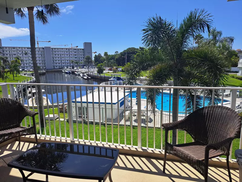 1445 SE 15th CT 202, Deerfield Beach, FL 33441