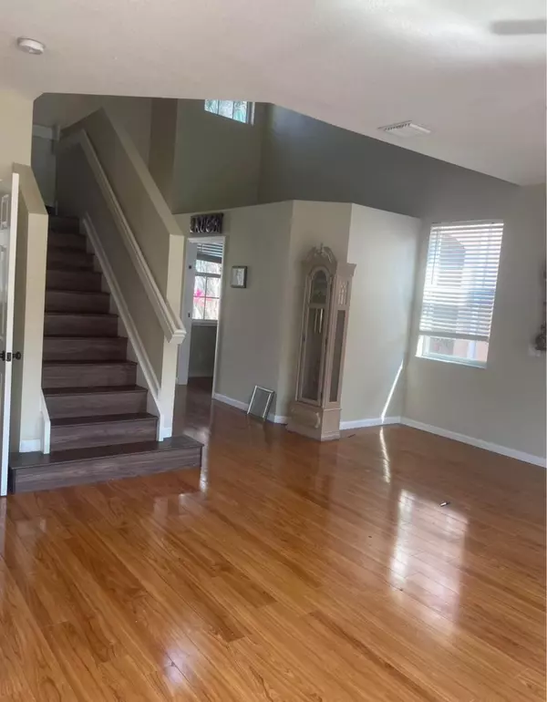 Port Saint Lucie, FL 34986,730 NW NW Leonardo CIR