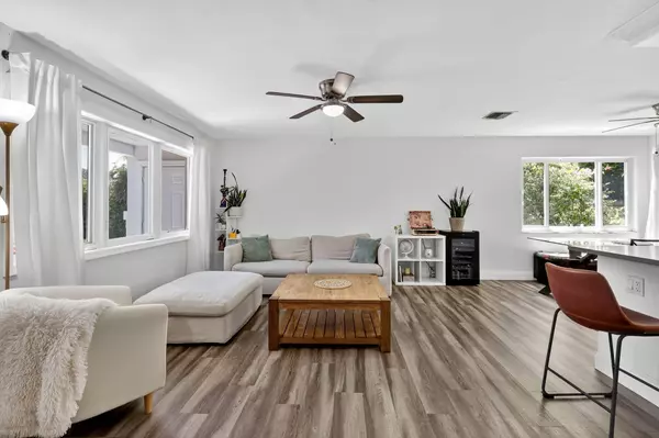 Boynton Beach, FL 33435,153 SE 30th AVE