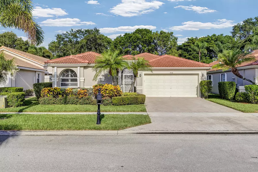 9938 Harbour Lake CIR, Boynton Beach, FL 33437
