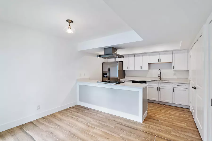 401 Southwind DR 7, North Palm Beach, FL 33408