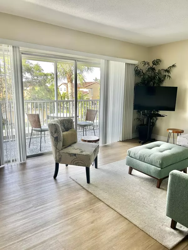 North Palm Beach, FL 33408,120 Lehane TER 309
