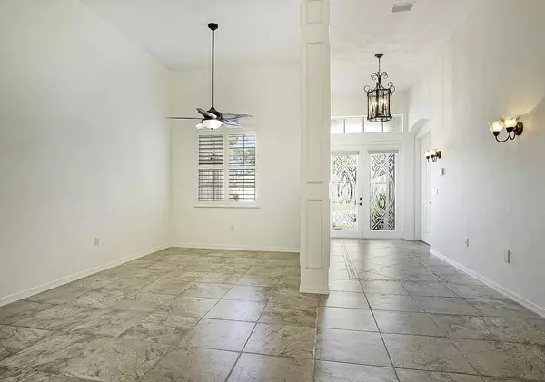 Port Saint Lucie, FL 34986,656 SW Little Talbot CT