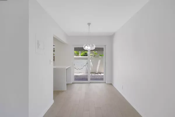 Fort Lauderdale, FL 33304,609 NE 13th AVE 102