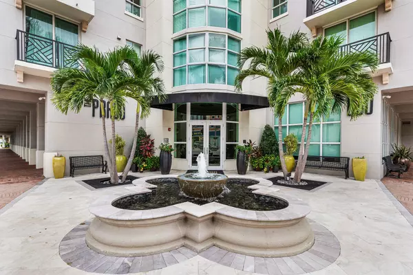 West Palm Beach, FL 33401,600 S Dixie HWY 735