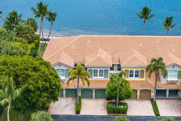 132 Las Brisas CIR, Hypoluxo, FL 33462