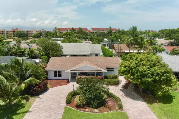 Delray Beach, FL 33444,729 Heron DR