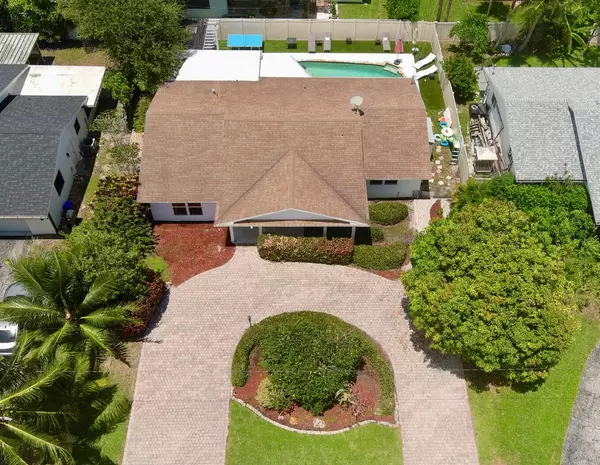 Delray Beach, FL 33444,729 Heron DR