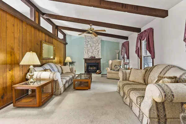 Stuart, FL 34997,5216 SE Orange ST