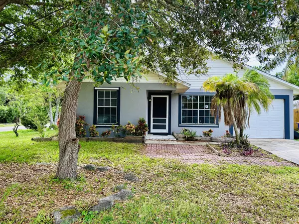 Stuart, FL 34997,5360 SE Dell ST