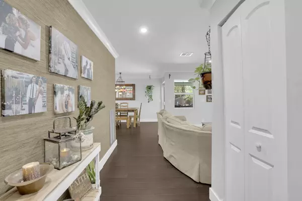 Delray Beach, FL 33444,1512 Hummingbird DR