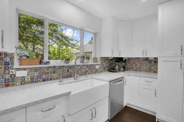 Delray Beach, FL 33444,1512 Hummingbird DR