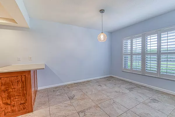 Stuart, FL 34994,950 S Kanner Hwy 303