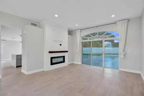 Pembroke Pines, FL 33029,1930 NW 180th WAY