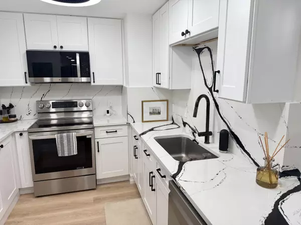 West Palm Beach, FL 33407,5600 N Flagler DR 1904