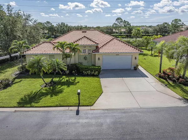5837 Pine Ridge CIR, Vero Beach, FL 32967