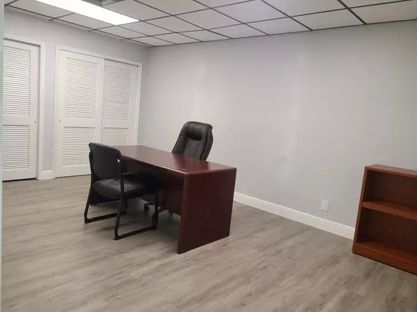 Coral Springs, FL 33065,10235 W Sample RD S