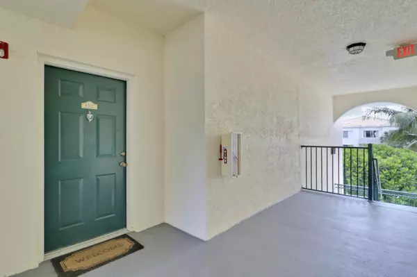 Palm Beach Gardens, FL 33418,4302 E Myrtlewood CIR