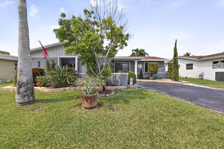 11421 NW 38 PL, Sunrise, FL 33323