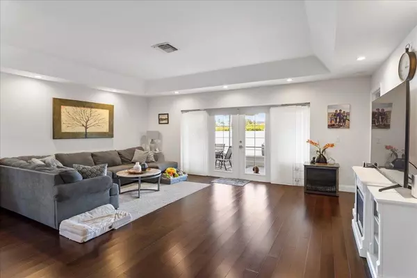 9090 Chatsworth Cascades, Boca Raton, FL 33434