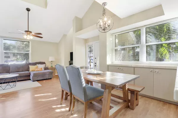 Lake Clarke Shores, FL 33406,8116 Northboro CT C