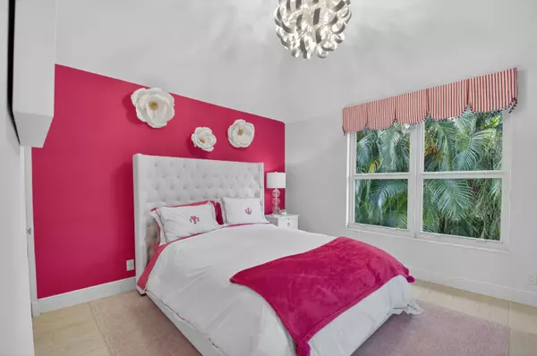 Boca Raton, FL 33434,20220 Boca West DR 403