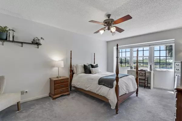 Palm Beach Gardens, FL 33410,4280 Hazel AVE B