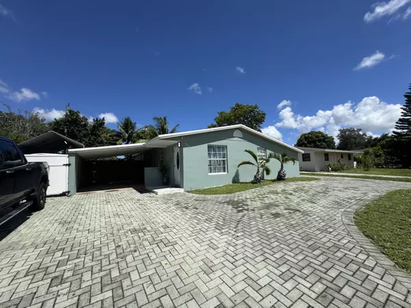West Palm Beach, FL 33417,1382 Parterre DR