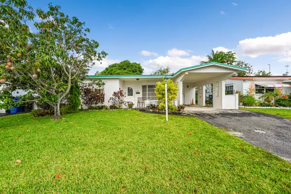 4189 NW 52nd AVE, Lauderdale Lakes, FL 33319