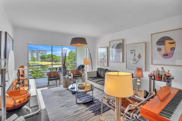 Pompano Beach, FL 33069,2751 N Palm Aire DR 404