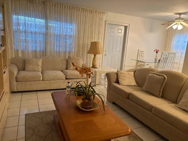 Delray Beach, FL 33446,345 Brittany H