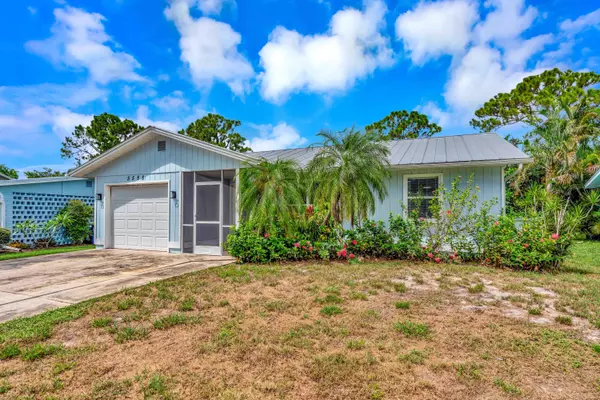 Stuart, FL 34997,5588 SE Avalon DR
