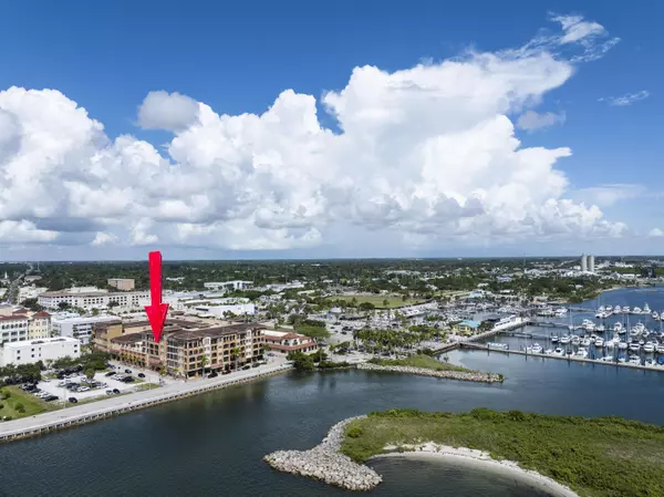 Fort Pierce, FL 34950,20 Orange AVE 411