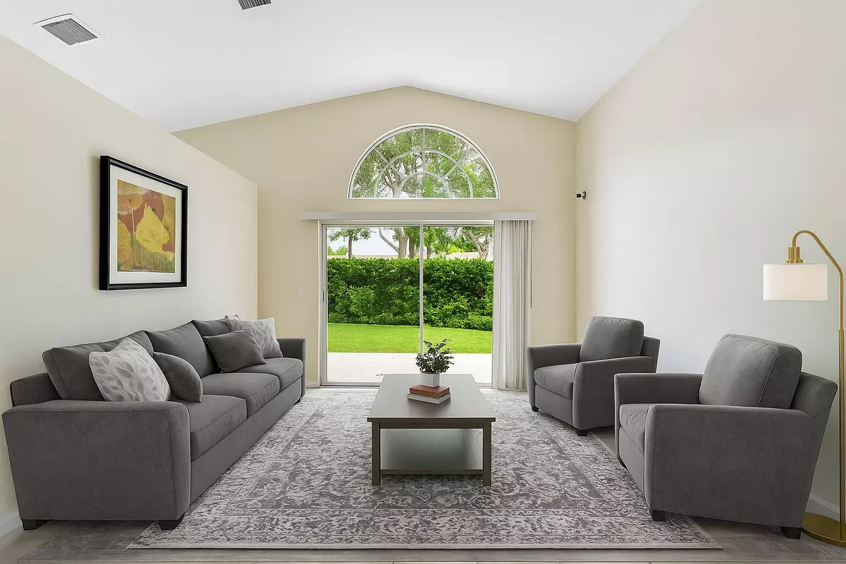 Royal Palm Beach, FL 33411,225 Preserve CT