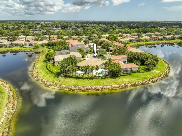 113 La Vida CT, Palm Beach Gardens, FL 33418