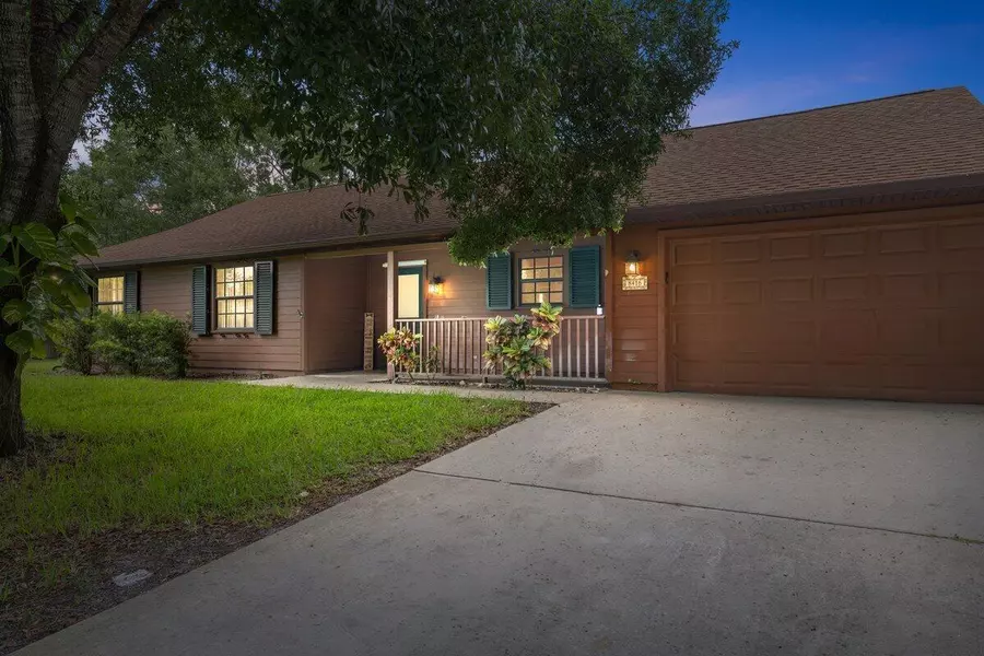 8416 105th CT, Vero Beach, FL 32967