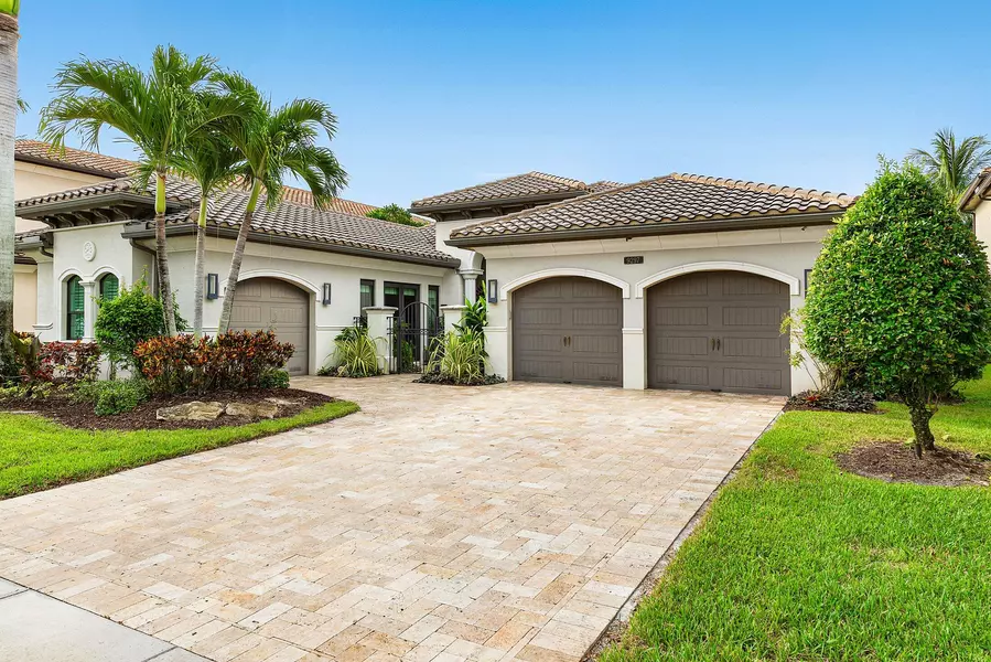9297 Tropez LN, Delray Beach, FL 33446
