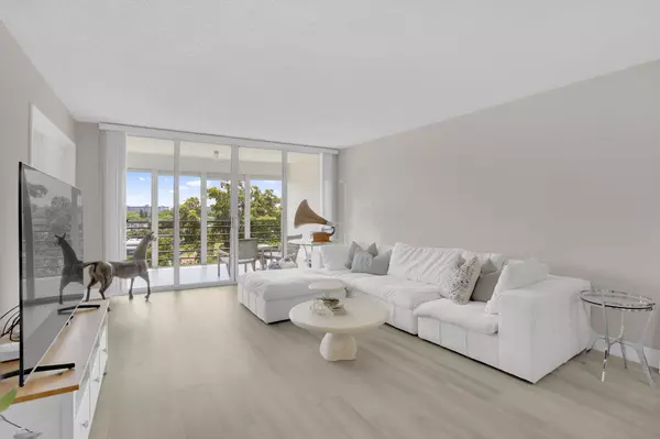 Pompano Beach, FL 33069,3010 N Course DR 710