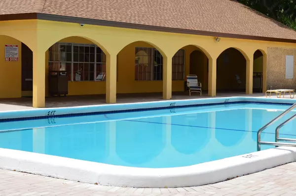 Boca Raton, FL 33431,470 NW 20th ST 2080