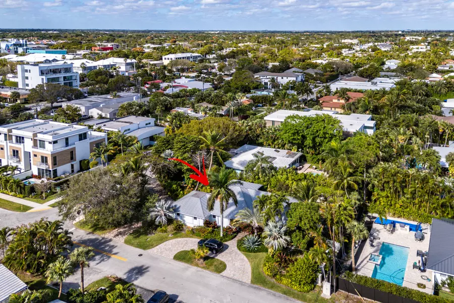 701 NE 2nd ST, Delray Beach, FL 33483
