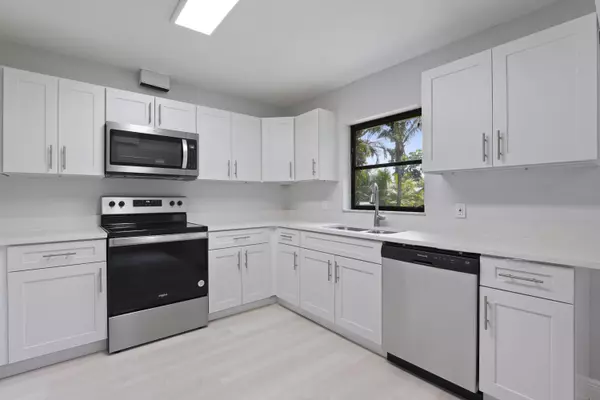 Boynton Beach, FL 33426,1201 NW 7th CT
