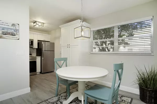 Vero Beach, FL 32962,44 Vista Gardens TRL 106