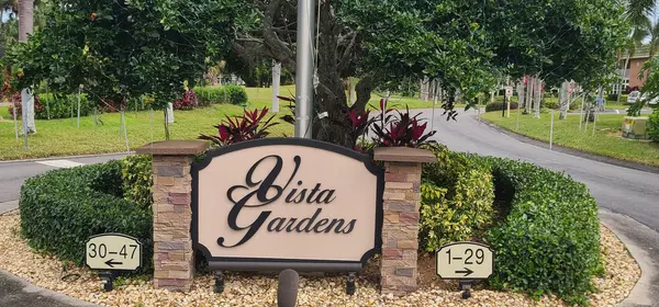Vero Beach, FL 32962,44 Vista Gardens TRL 106